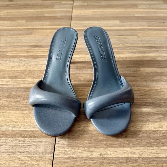 Steve Madden KIERAN blue vegan leather mule heel, women’s size 6 - Picture 2 of 8